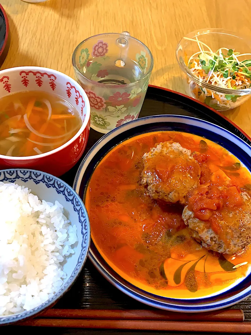 煮込みハンバーグで晩御飯|Mikaさん