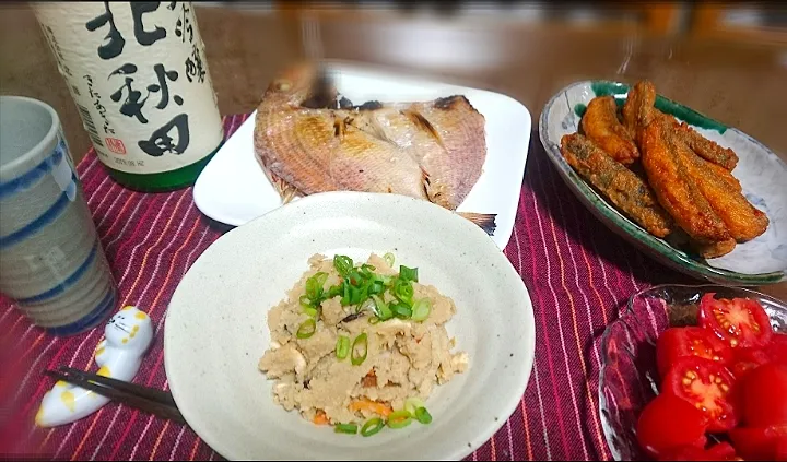 卯の花✴️
ち鯛の一塩焼き
ピリ辛ごぼう
ピコトマト🍅  🍶|びせんさん