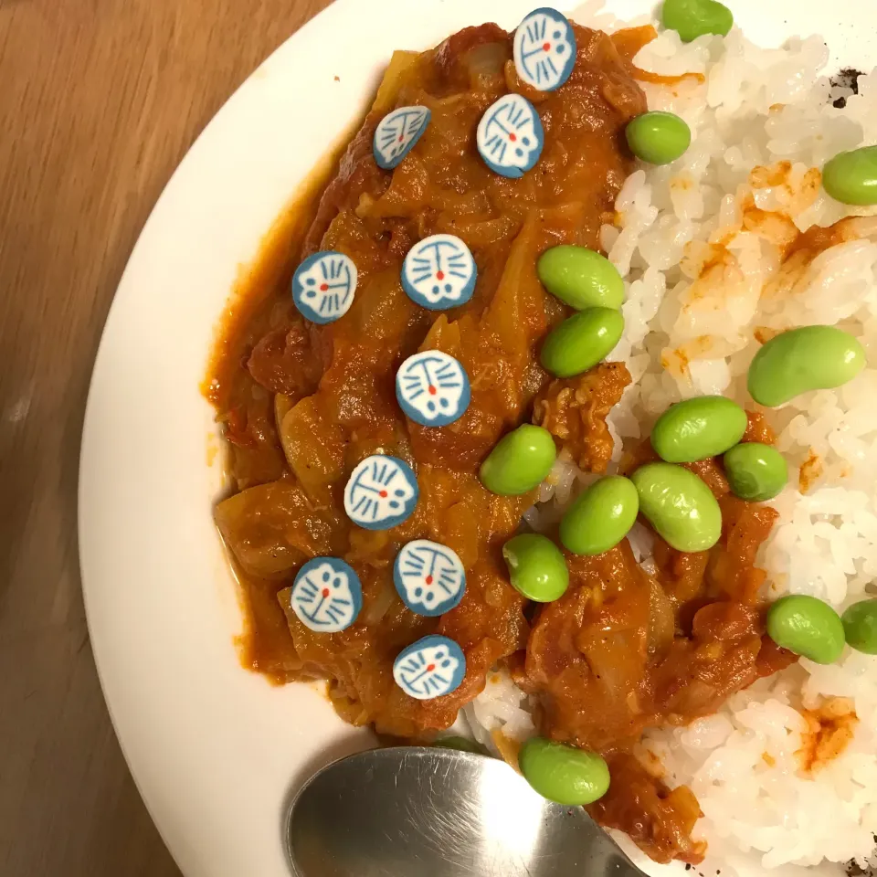 ドラえもんと枝豆いっぱいカレー🍛|みゆきさん