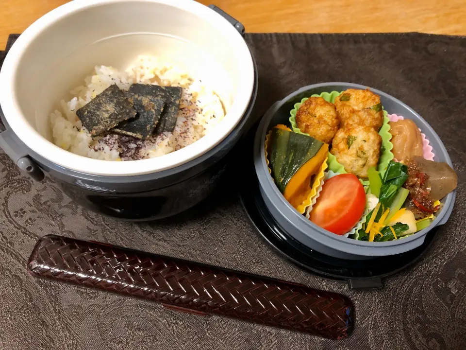 Snapdishの料理写真:蓮根ボール弁当|csigapogiさん