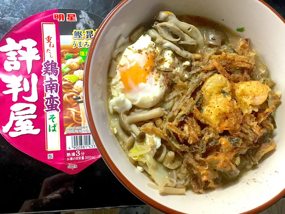 インスタント蕎麦　盛り盛り|すくらんぶるえっぐさん