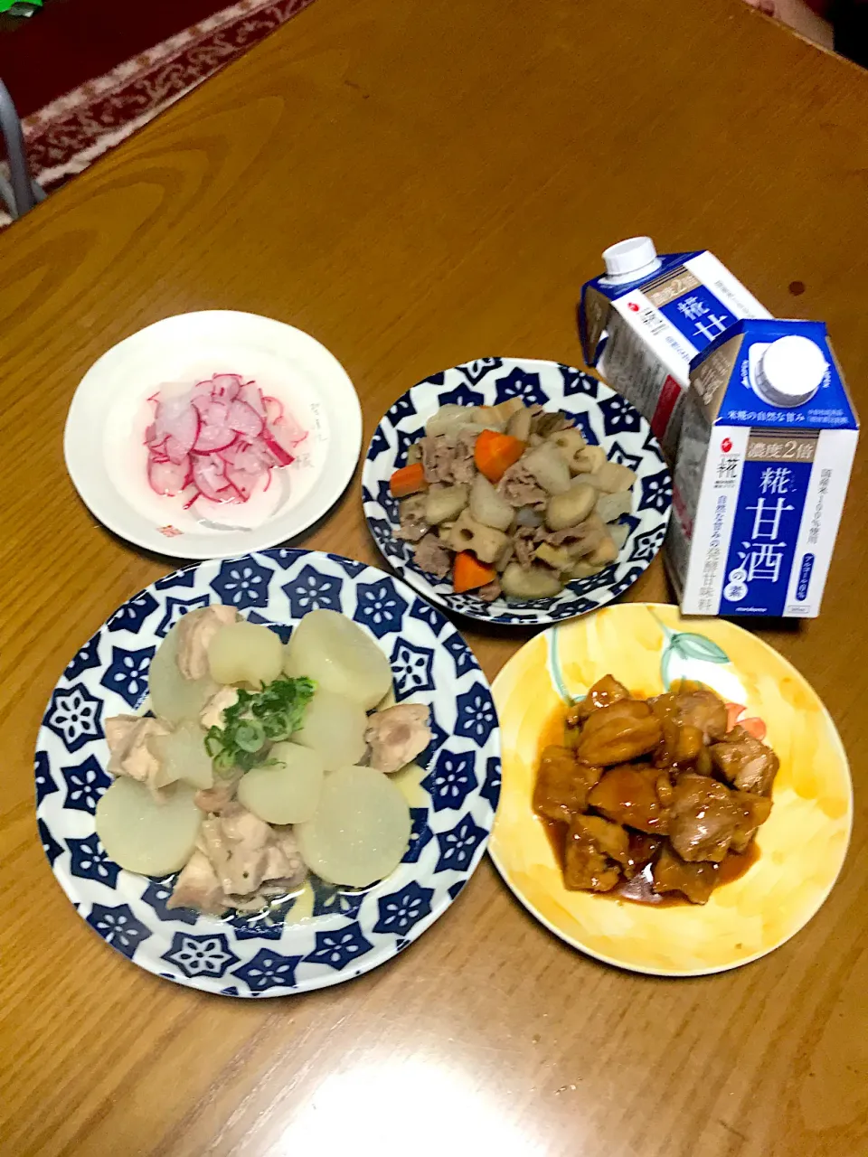 Snapdishの料理写真:鶏肉の照り焼き、大根と鶏肉の煮物、筑前煮|ともみさん