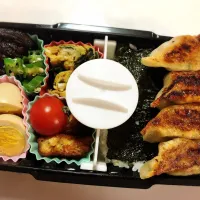 餃子メインのお弁当🥟|ジェシーさん