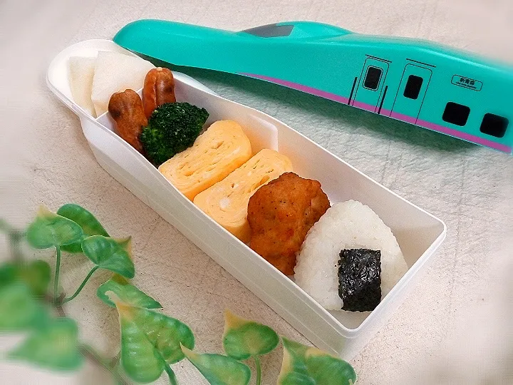 🚅はやぶさ弁当🍱|＊抹茶＊さん