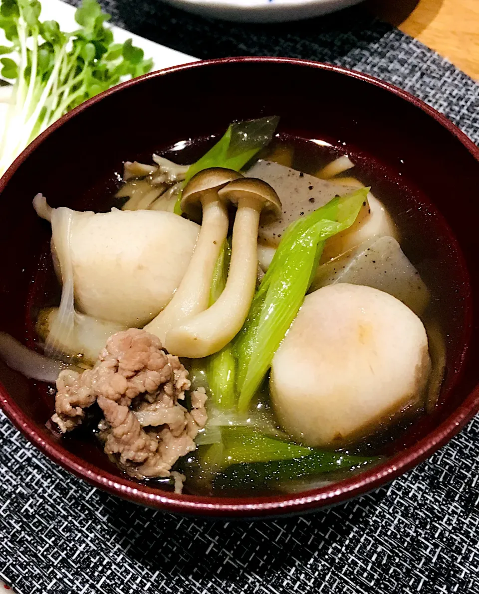 Snapdishの料理写真:寒い夜だから〜ぁ♪ ❁︎na--na❁︎Nさんの料理 山形の芋煮♡醤油味✨|ミッチ☆ママさん