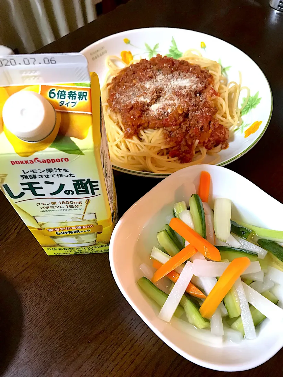 Snapdishの料理写真:レモンの酢でピクルス|kiicoさん