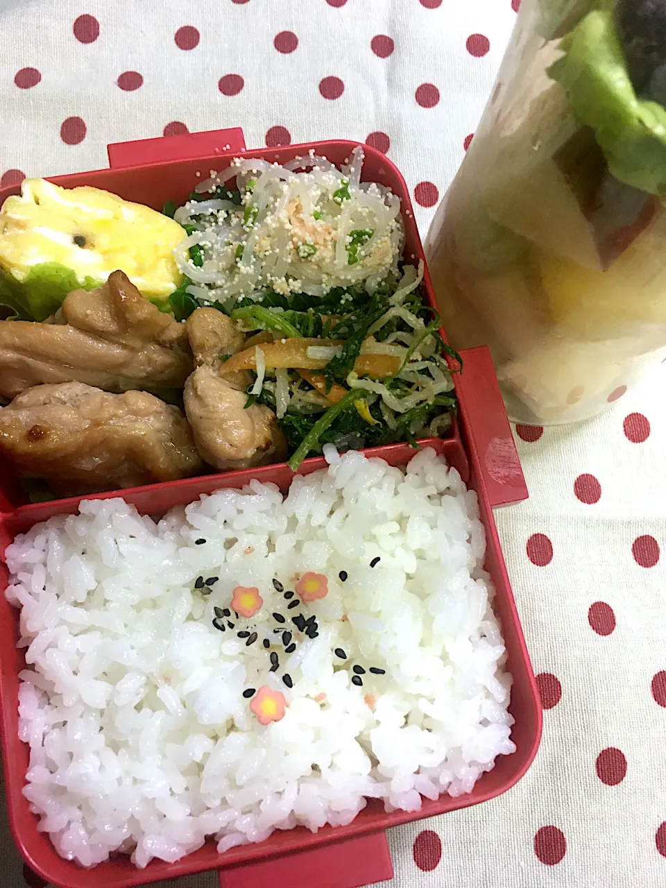 Snapdishの料理写真:11月28日 今日も曇天☁️雨天☔️弁当🍱|sakuramochiさん