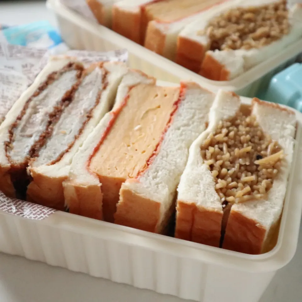 中学生男子年子弁当🍱髙匠の食パンでサンド🍞|なかじー。さん