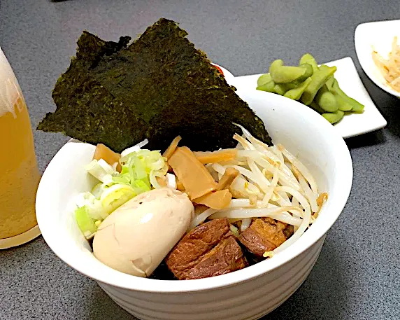 北見のはる吉ラーメン、持ち帰り用をおうちで。|かすみんさん