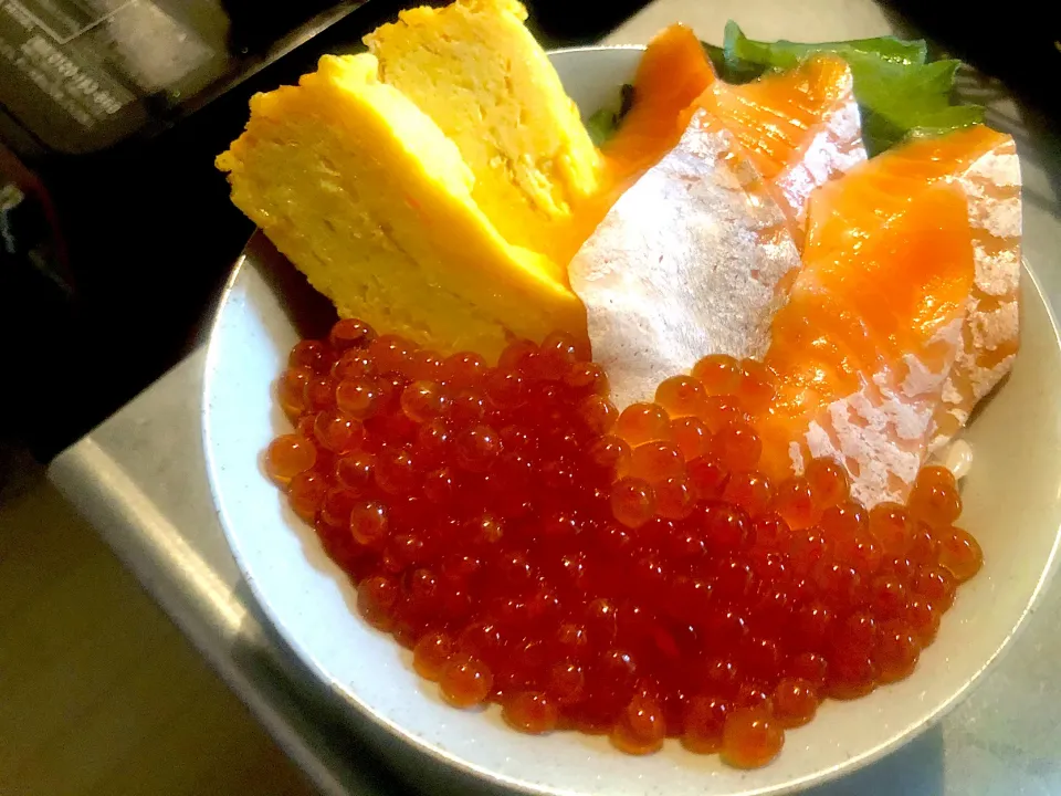 Snapdishの料理写真:はらこ丼|ぶーたんさん