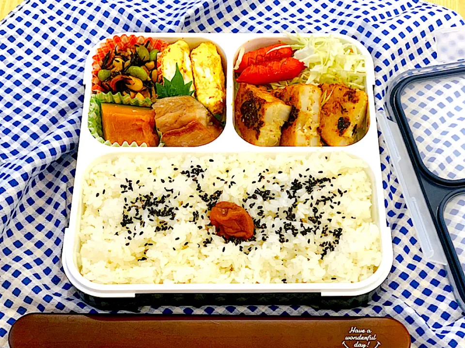 Snapdishの料理写真:レンコンの肉詰め弁当♪|たまごさん