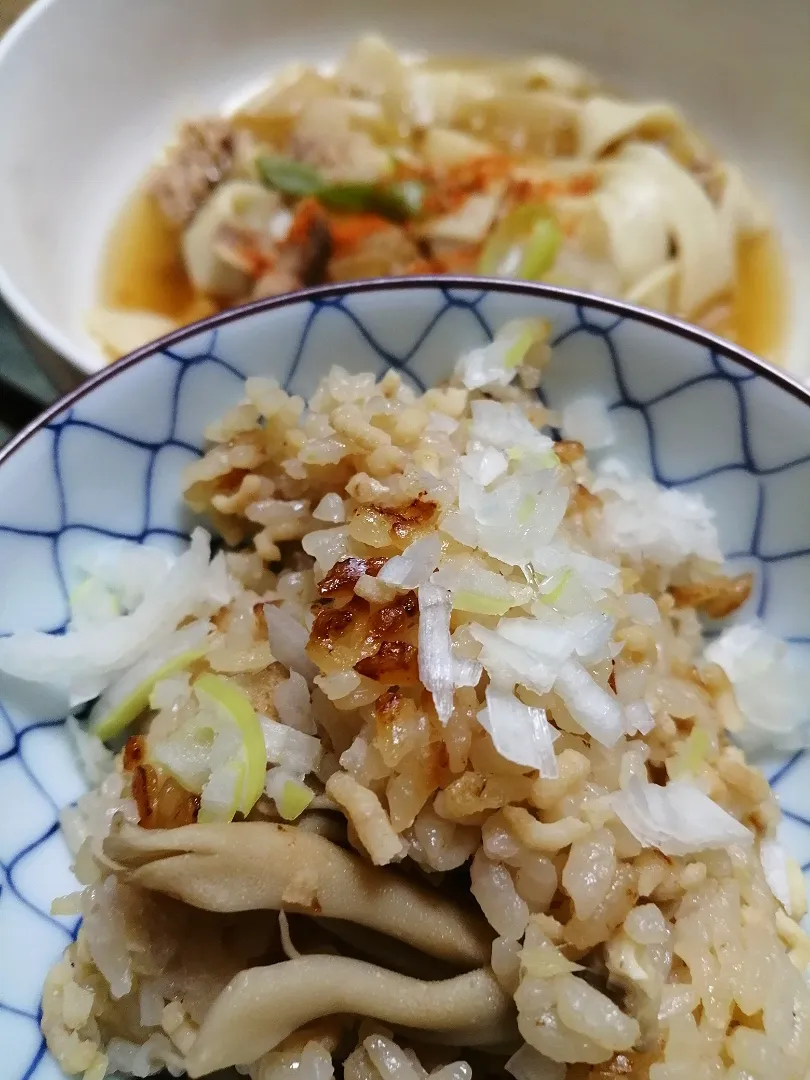 ニッスイさんの「おさかなミンチ」でホカホカ炊き込みご飯😋|ナナオさん