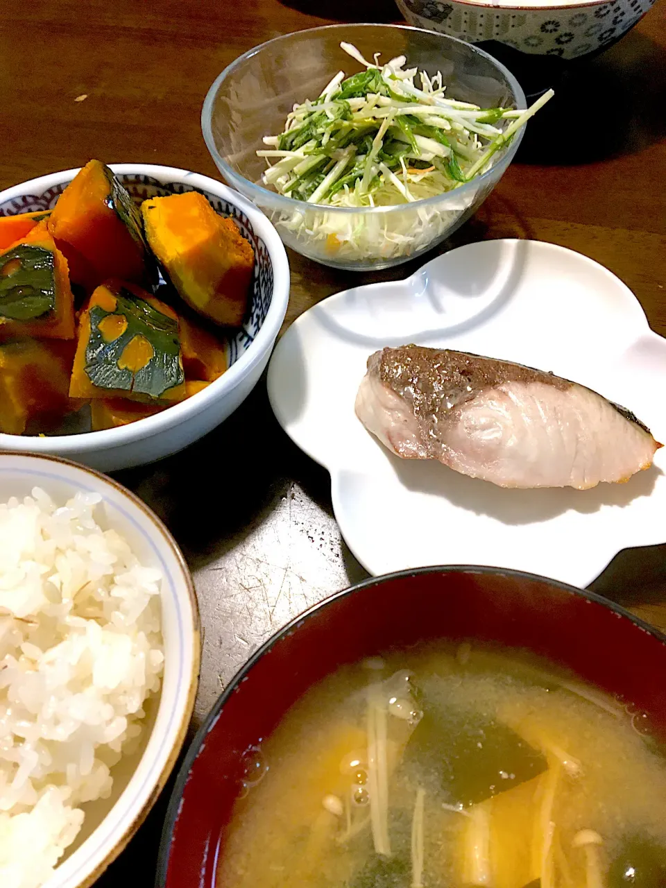 ブリ塩焼き、かぼちゃ煮、水菜サラダ|ゆうこさん