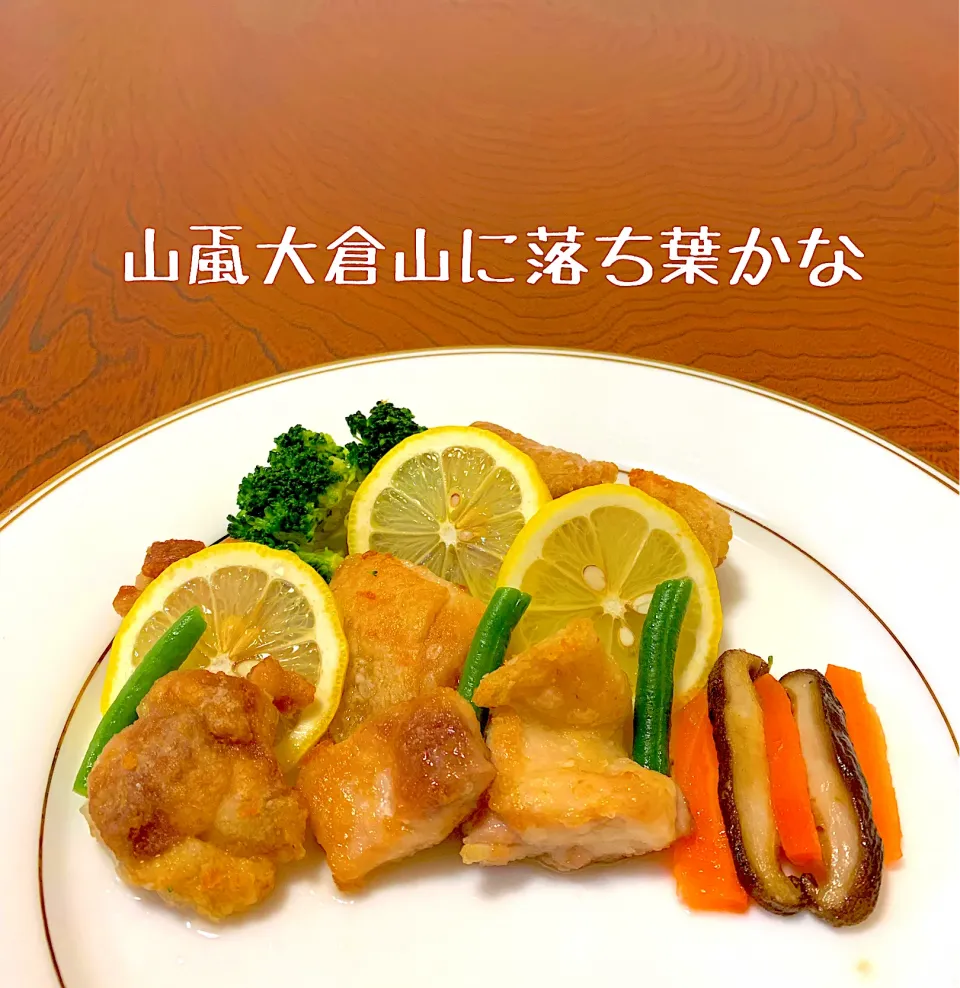 Snapdishの料理写真:チキンソテー🍋レモンソース|浦島太郎さん