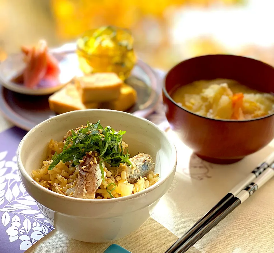 昼ごはん　鯖缶と大根の炊き込みご飯|砂雪さん