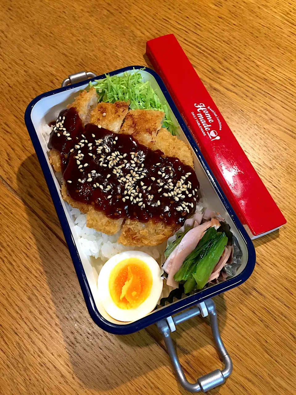 Snapdishの料理写真:JK弁当  味噌カツ丼|まつださんさん