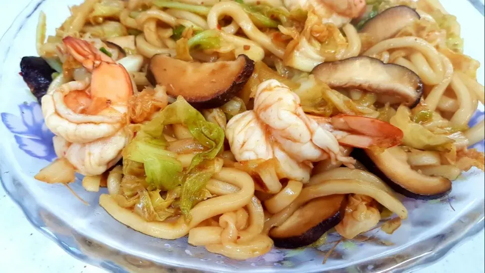 stir-fried udon noodle|steven z.y.さん