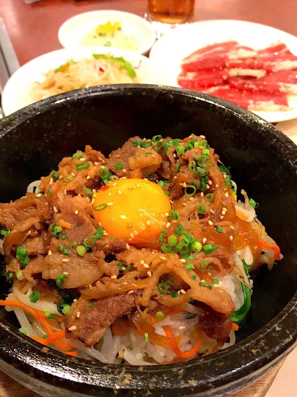 牛カルビ焼き石ババンビ（笑）と柚子みぞれで食べるカルビ🐮|ま〜てぃんさん