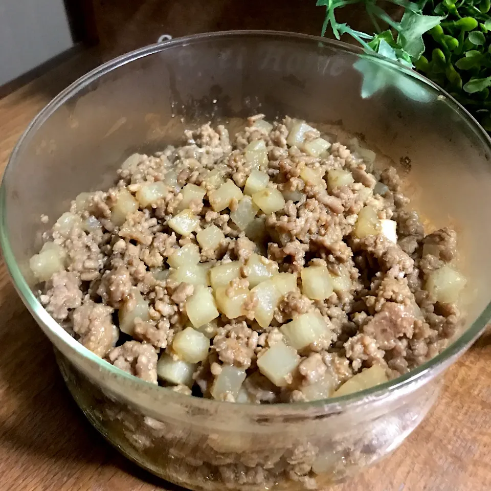 からあげビールさんの料理 旬の大根で簡単節約♪ご飯が進む！肉味噌大根そぼろのカブバージョン♪|あやちゃんママさん