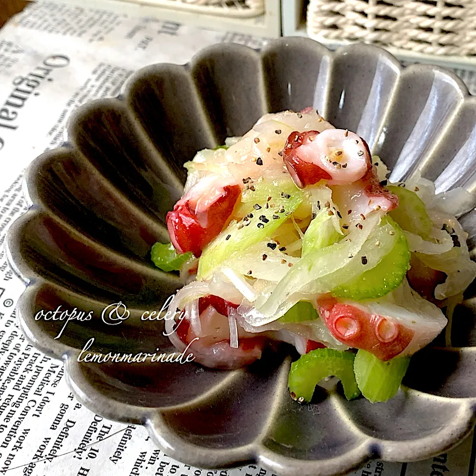 Snapdishの料理写真:からあげビールさんの料理 糖質オフ♪タコと丸ごとセロリの爽やかレモンマリネ|ユッキーさん