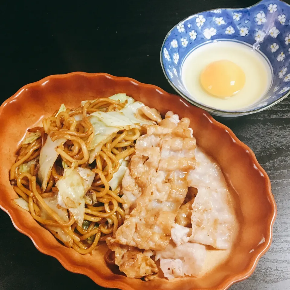 Snapdishの料理写真:大阪ツアー第3弾再現料理寿座総本店のすき焼き焼きそば|marioさん