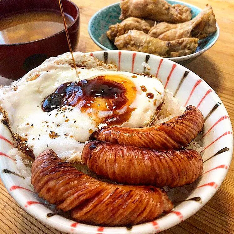 🍳ソーセージエッグ丼|ガク魁‼︎男飯さん