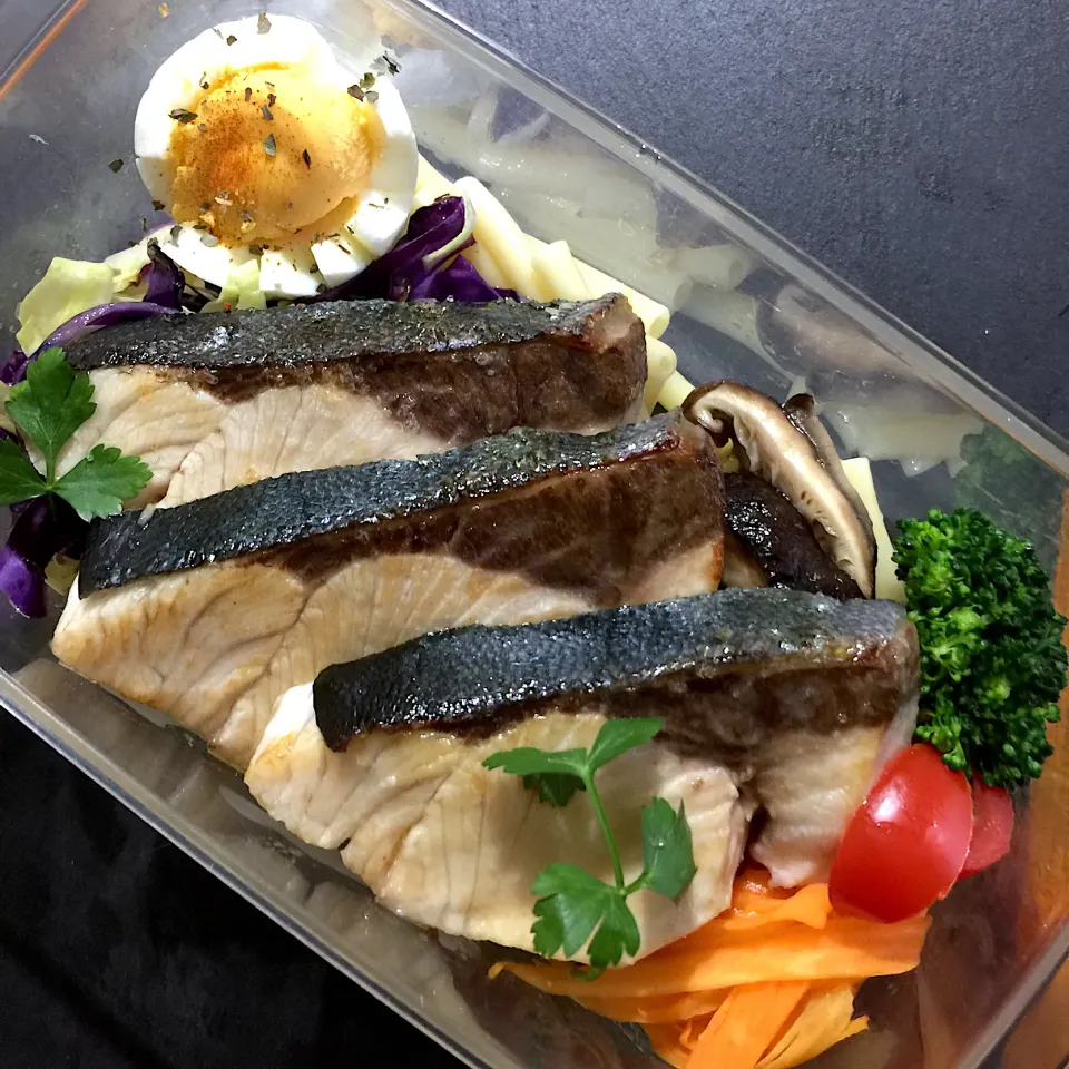 鰤のソテーのせマカロニ弁当|Kさん