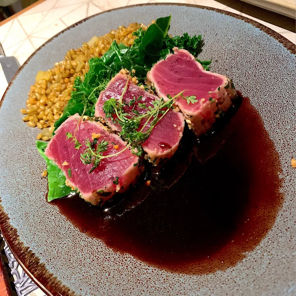 Snapdishの料理写真:Almond Crusted Ahi|r1990297さん