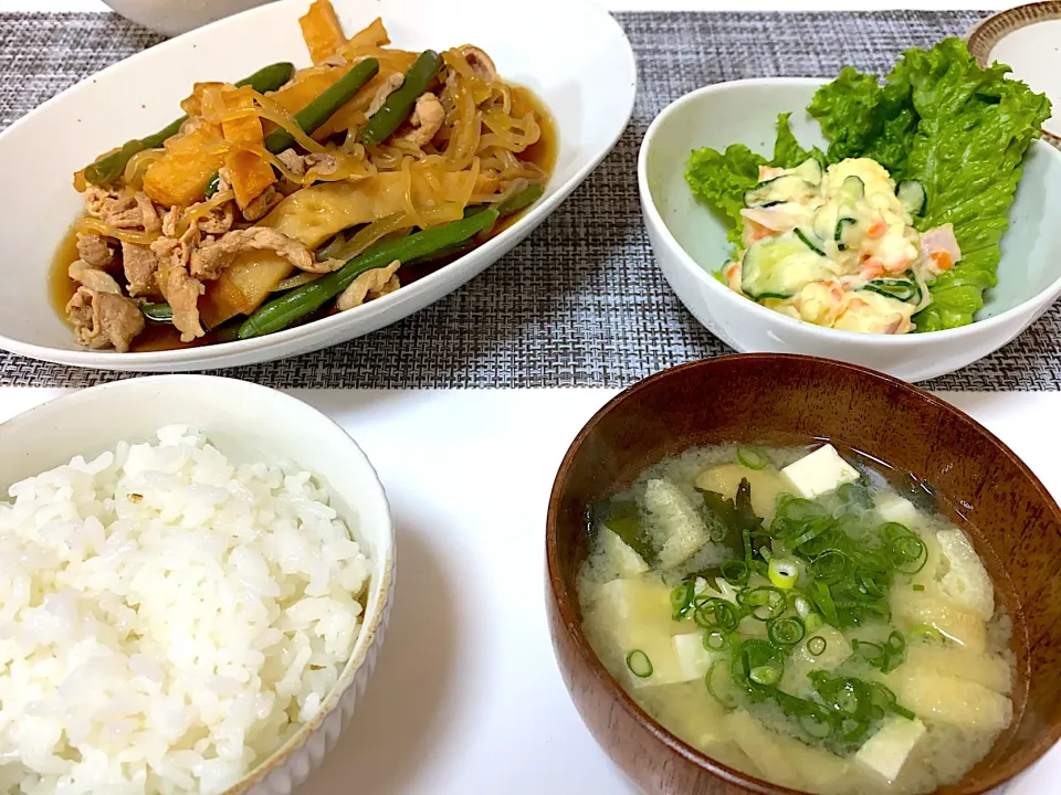 まる天と豚肉の煮物　ポテトサラダ|momococoさん