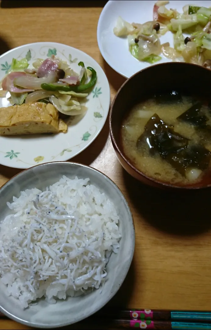 Snapdishの料理写真:令和元年12/2(月)晩ごはん🌃|しまだ ちえこさん