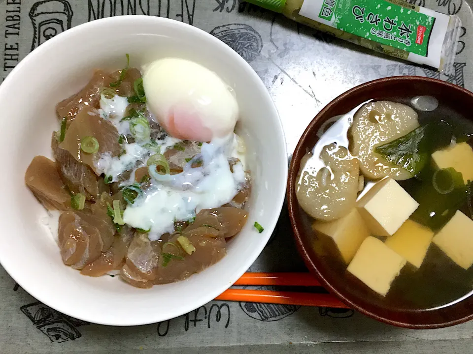 マグロ漬け丼とすまし汁！|あんこさん