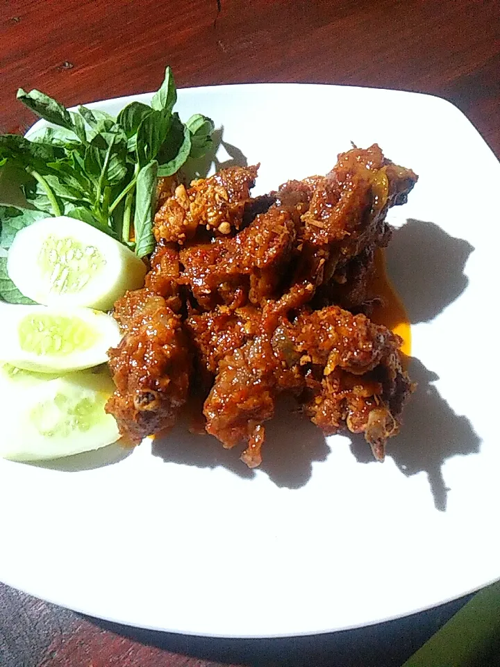 BEBEK RICA RICA|Tuti Hetianigsih Abi Nuzulさん