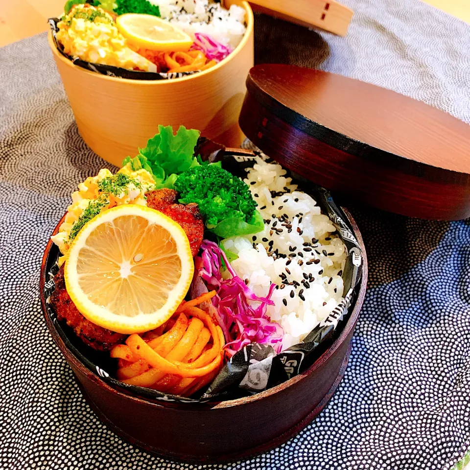 Snapdishの料理写真:チキン南蛮弁当✴︎                                              オレンジビネガーで酸味をつけて♬|あやみんさん