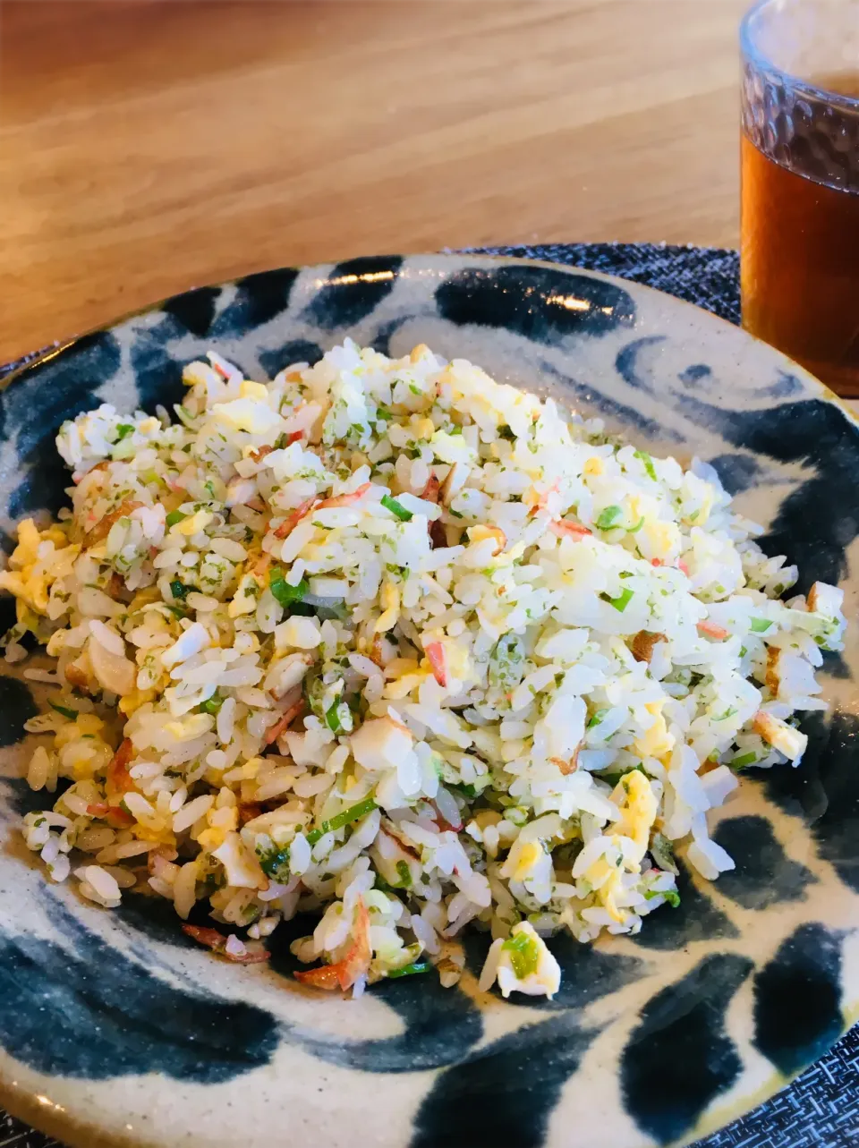 今日のお家で一人ランチは                               パパッと簡単 青のりチャーハン✨途中、鰹節で味変‼️|ミッチ☆ママさん