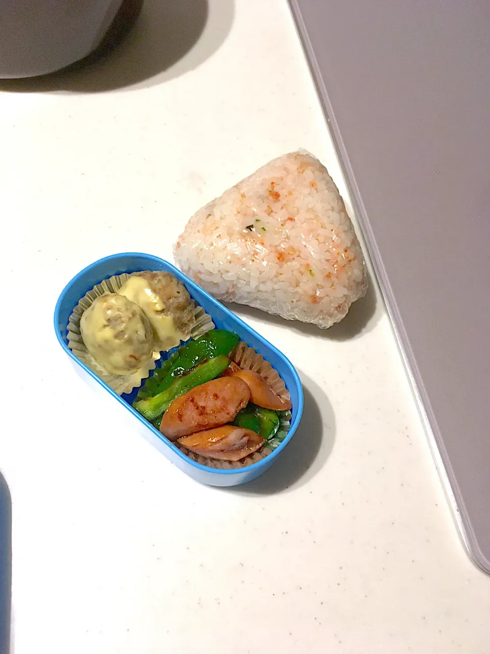 Snapdishの料理写真:12/3旦那さん弁当|あーさん