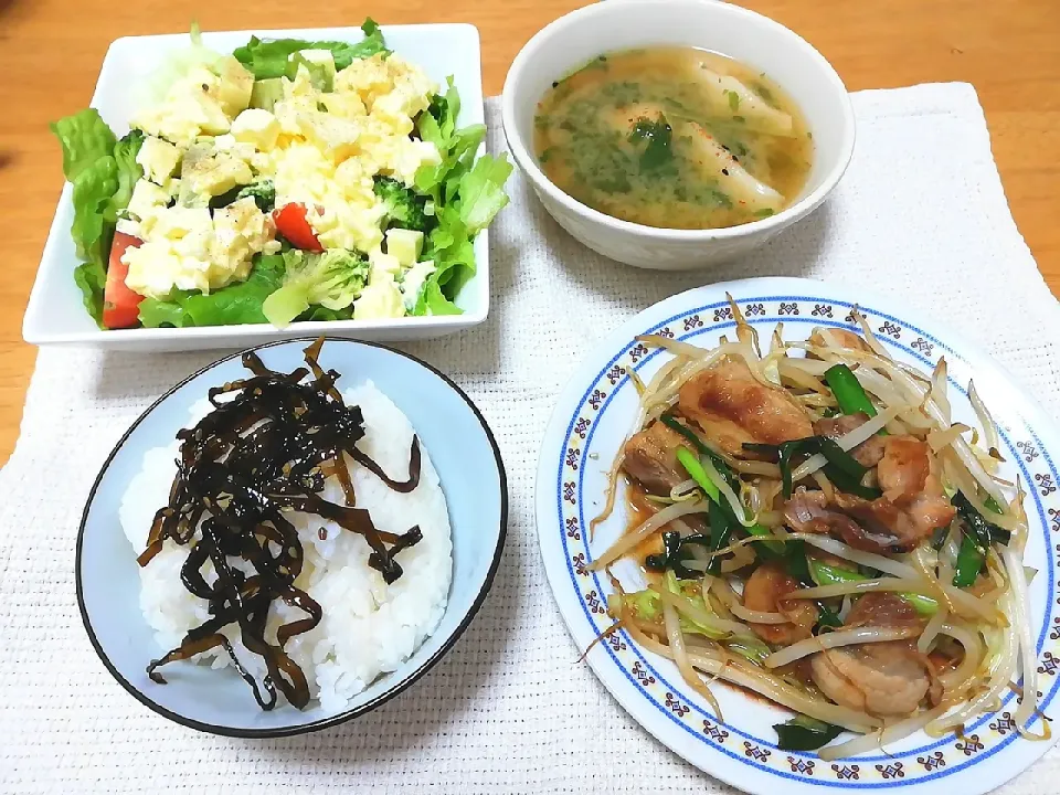 カルディ旨タレで肉野菜炒め、野菜タルタルサラダ、水餃子のスープ|こっちゃんさん