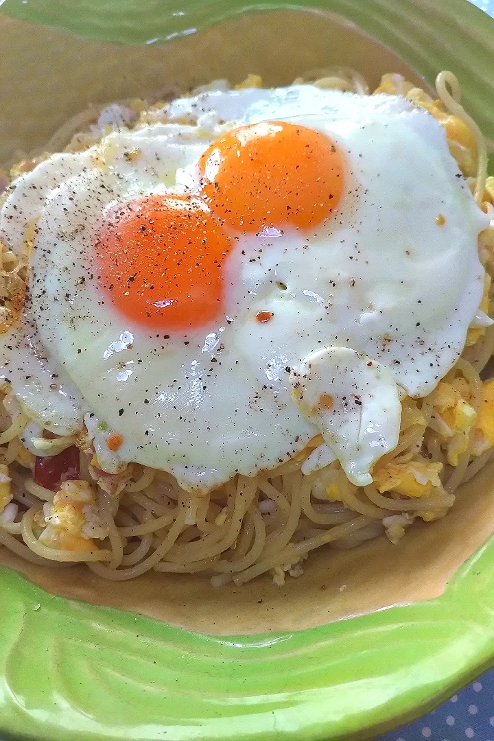 パルメザンチーズと目玉焼きのスパゲッティ|Takkiさん