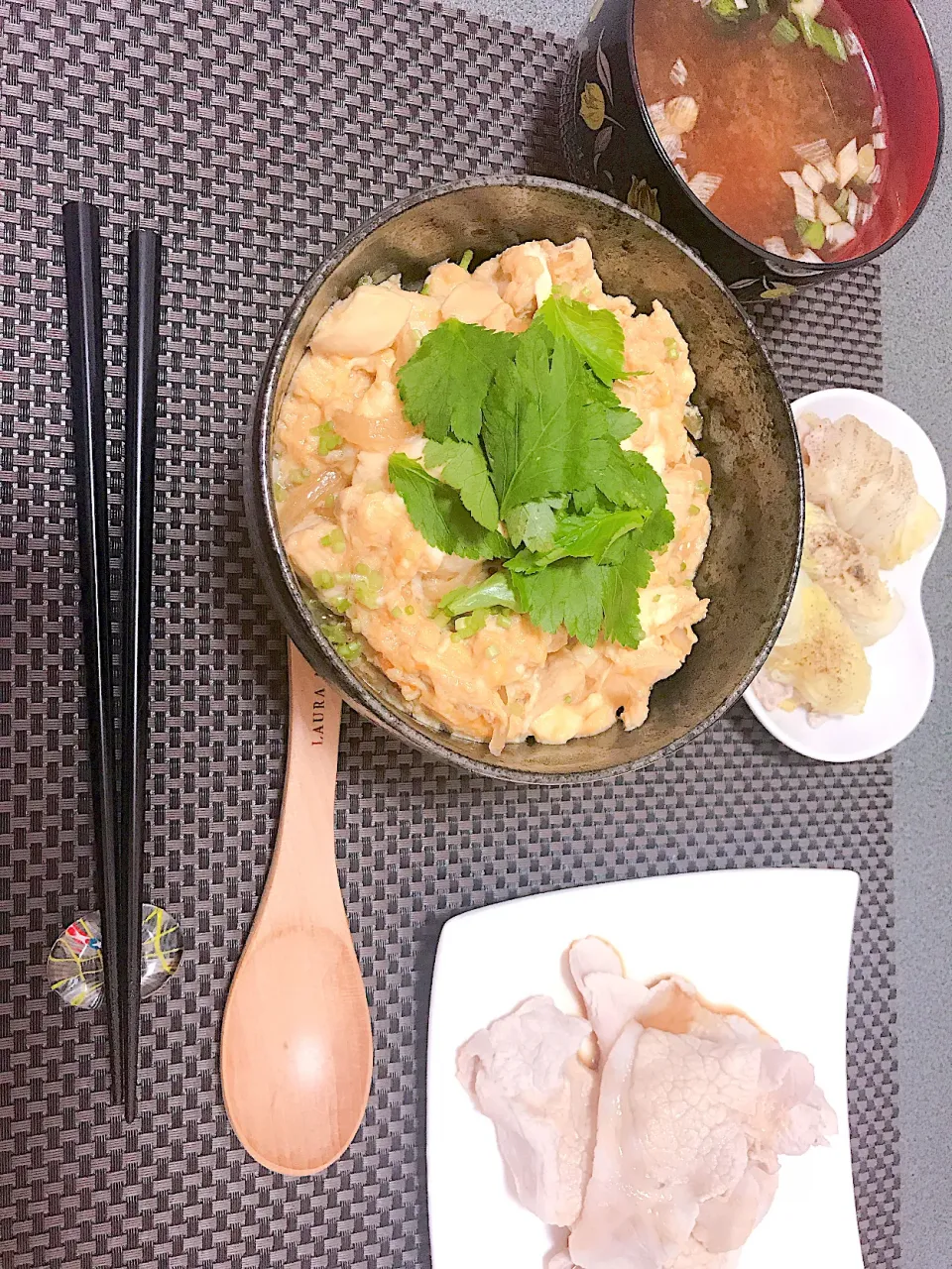 親子丼　豚肉白菜巻き　しゃぶしゃぶ|Namiさん