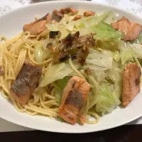 Snapdishの料理写真:サーモンとキャベツのスパゲティ|さゆりさん