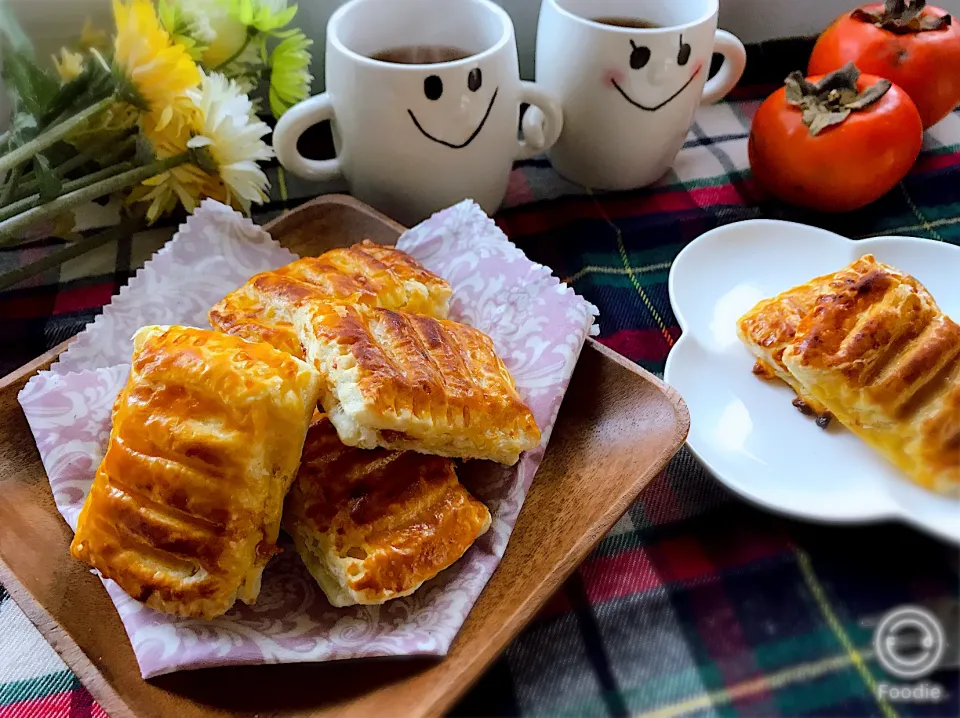 柿とカスタードのパイ🥧|めぐぐさん