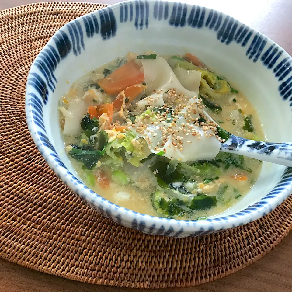 Snapdishの料理写真:即席ワンタン麺|麻紀子さん