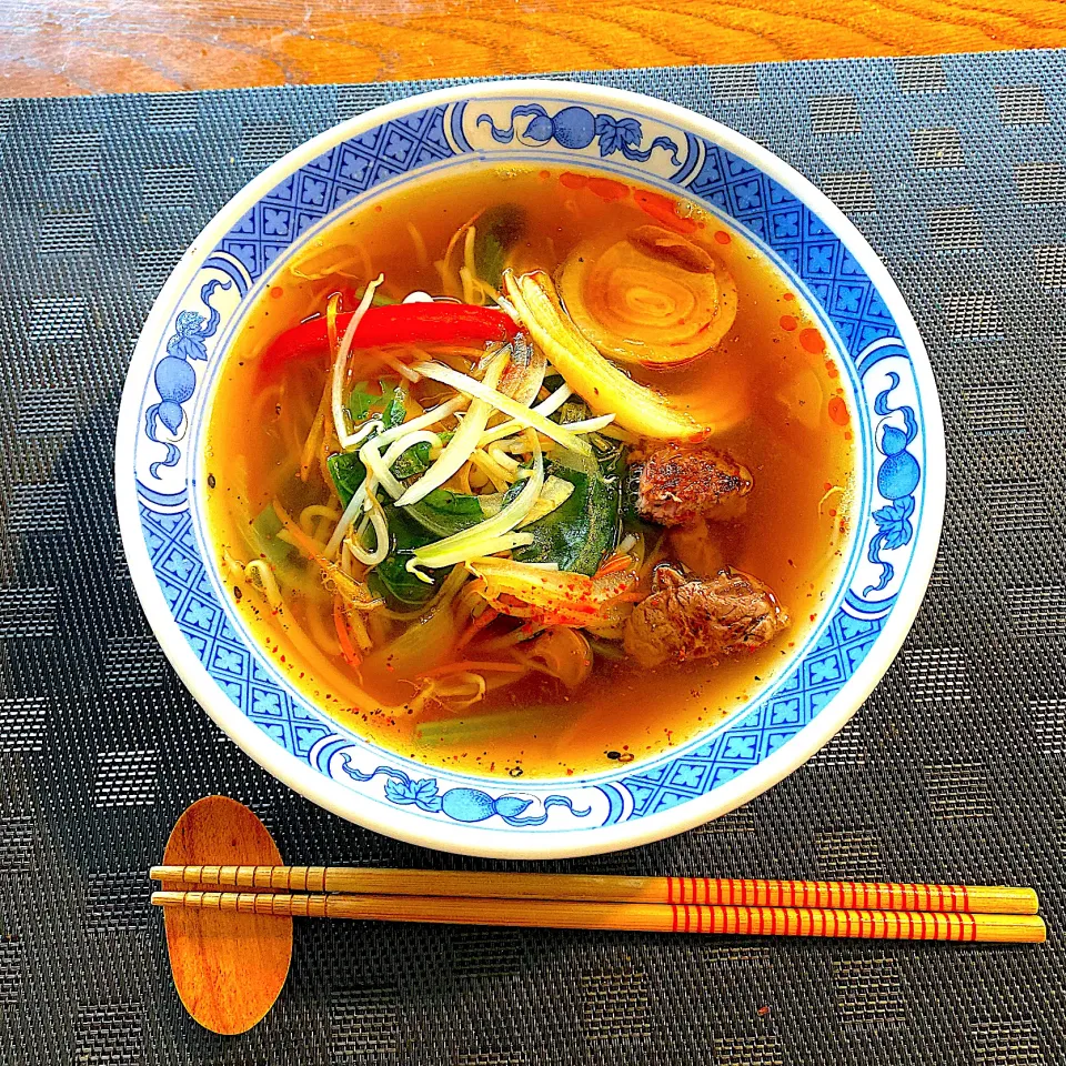 野菜たっぷり醤油ラーメン|yakinasuさん