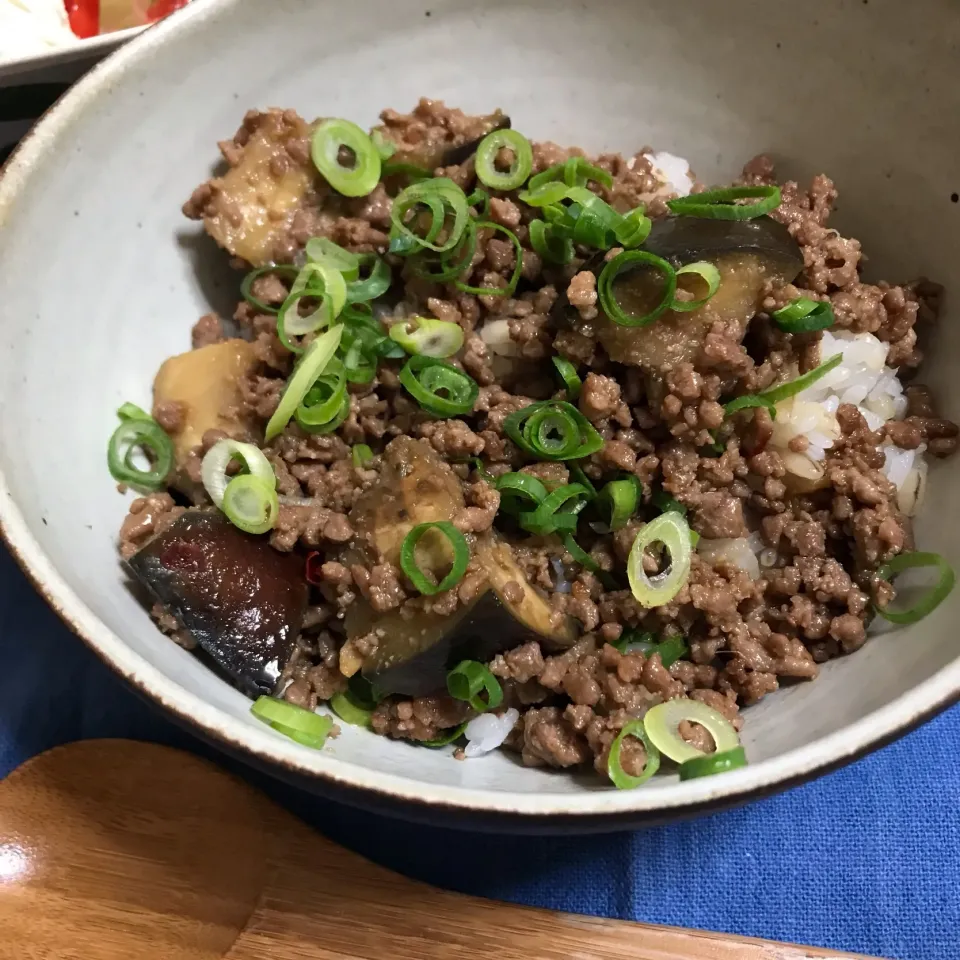 茄子の肉味噌炒め丼|あさかさん