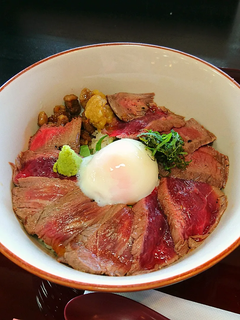 熊本・道の駅大津 赤うしレストランの赤うし丼|すーさん