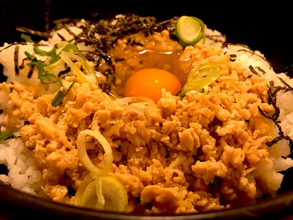 すき家の鶏肉そぼろ丼が好き😁|ジイジさん