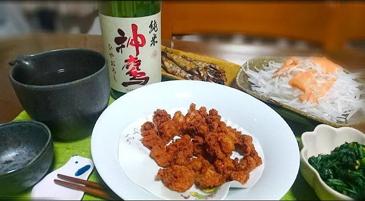 鶏軟骨🐔唐揚げ
大根サラダ明太子マヨ
春菊のお浸し  🍶|びせんさん