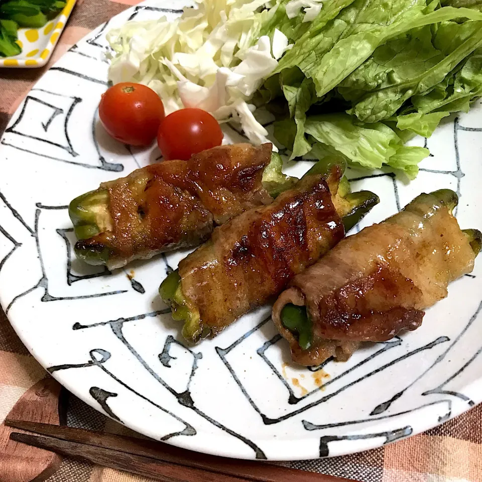 Snapdishの料理写真:肉巻きピーマンチーズイン|あさかさん