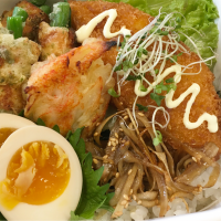 今日のパパ弁当は乗っけ盛り弁当♪̊̈♪̆̈