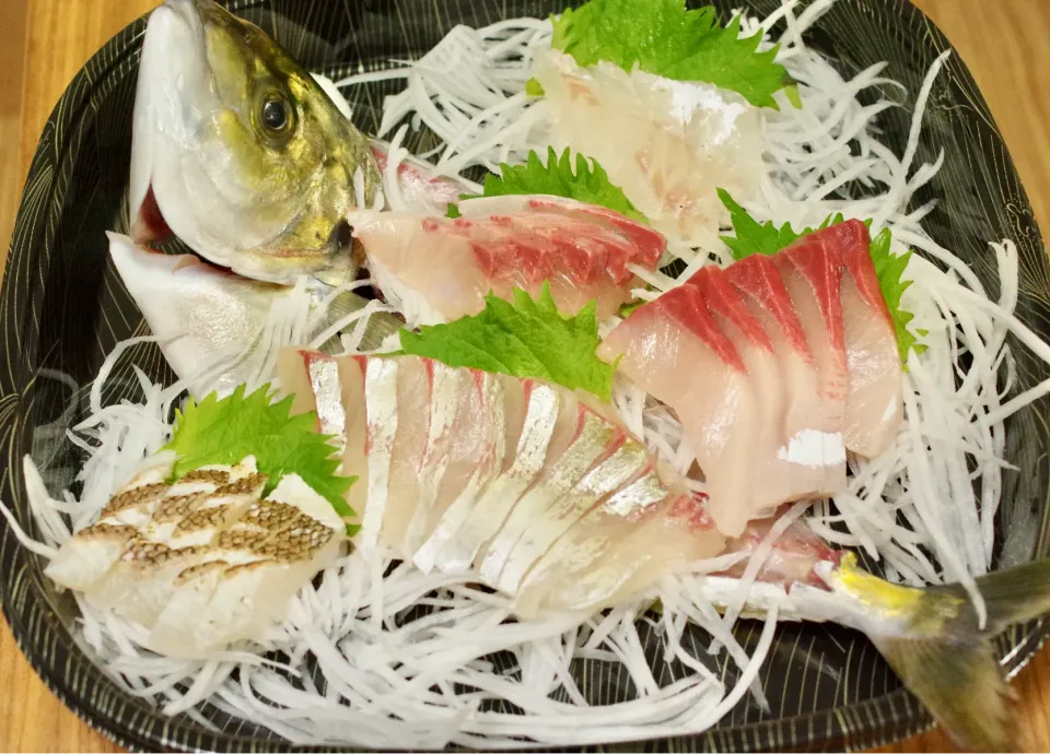 刺身の盛り合わせ！　初めて食べたシマアジがとても美味しかった😋|walnutさん