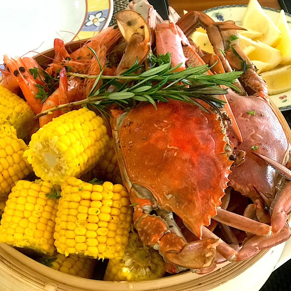 Dinner mixed sea foods with herbs|Babyluv Cabrera Ocampoさん